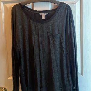 Banana Republican  gray and black blouse knit shirt top size Large Preowned